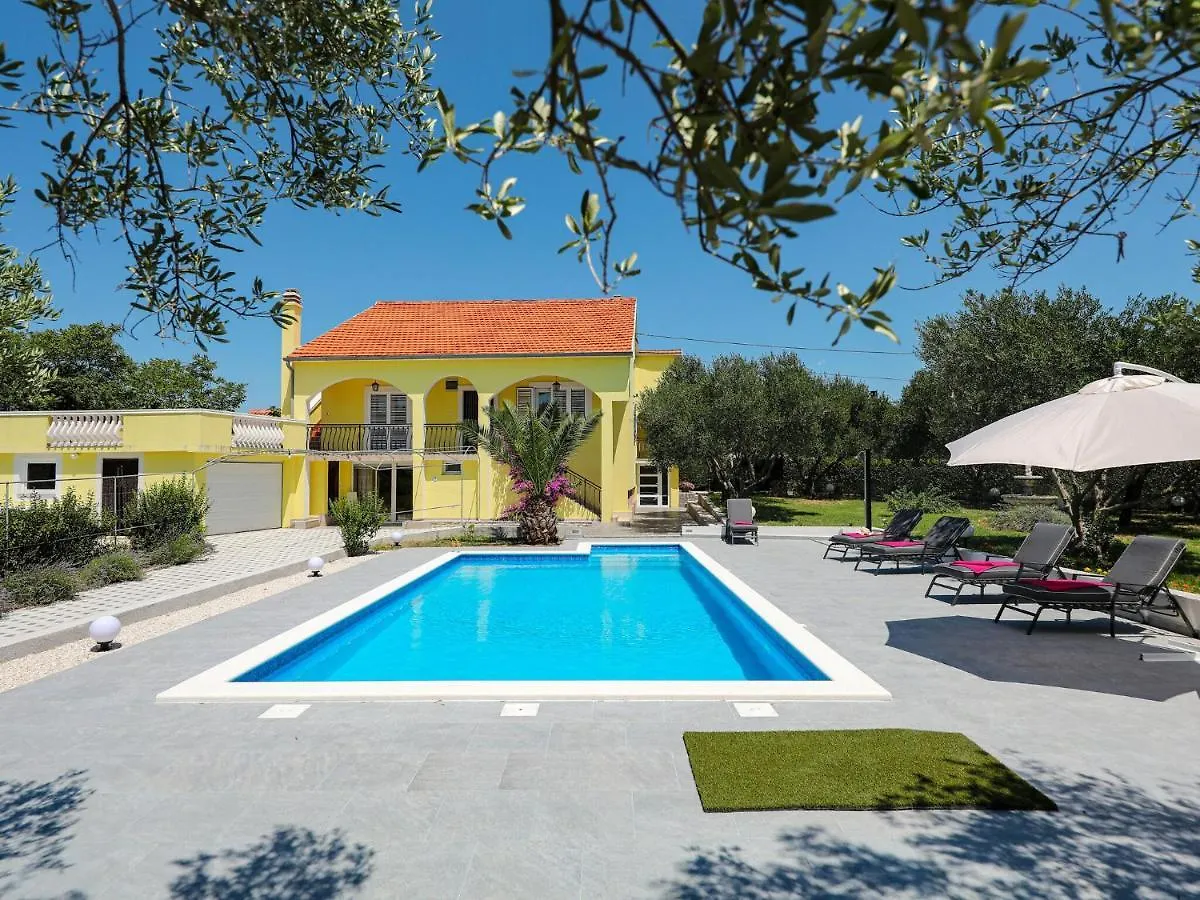 Lovely Holiday Home In Policnik With Private Pool Croatia