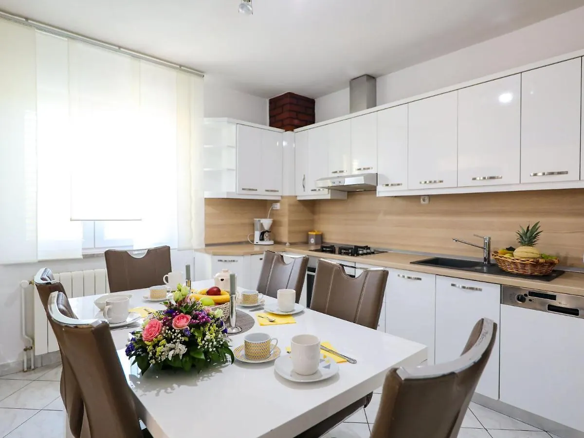 Lovely Holiday Home In Policnik With Private Pool Croatia